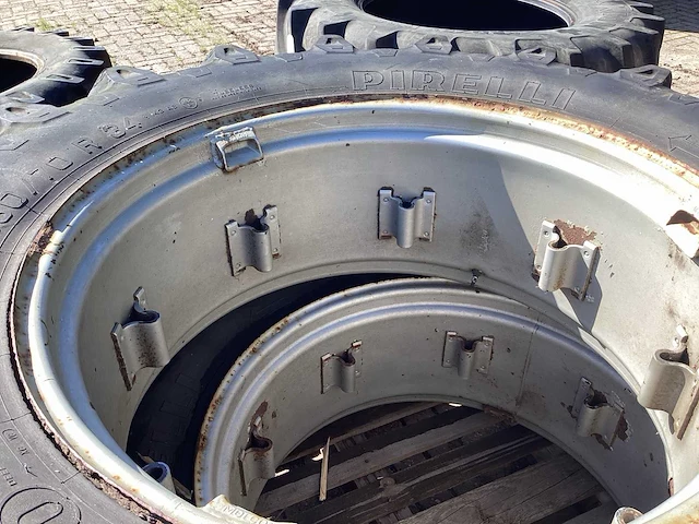 Pirelli tm700 band, wiel en velg (2x) - afbeelding 5 van  8