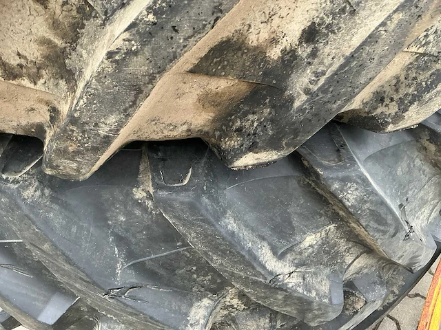 Pirelli tm800 650/65r38 band op velg / achterset - afbeelding 10 van  18