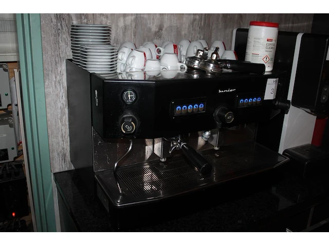 Piston koffiemachine iberital junior 2gr voorzien van 2 pistons. bouwjaar 2013. - afbeelding 3 van  5