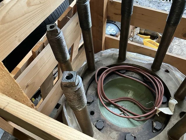 Piston kroon - afbeelding 3 van  4