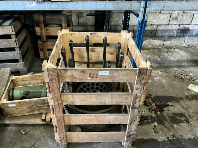 Piston kroon - afbeelding 1 van  4