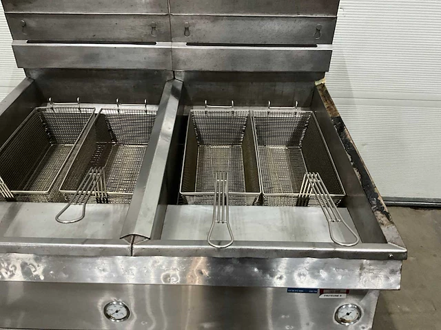 Pitco - 18 e dual - defecte dubbele gas friteuse - afbeelding 16 van  16