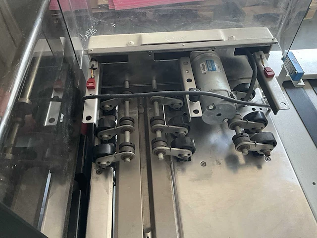 Pitney bowes fps12f couverteermachine / verpakkingslijn - afbeelding 15 van  35