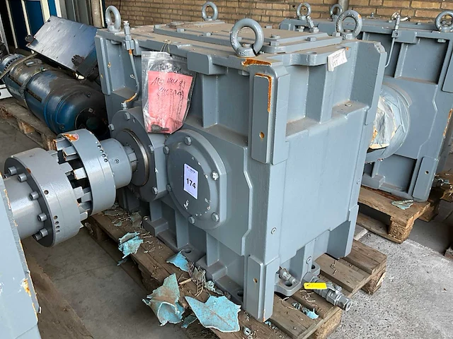 Piv pb31-r11-v12-4.5-z3 reductor - afbeelding 1 van  8