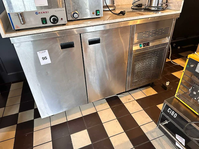 Pizza koelwerkbank 145cm - afbeelding 1 van  2