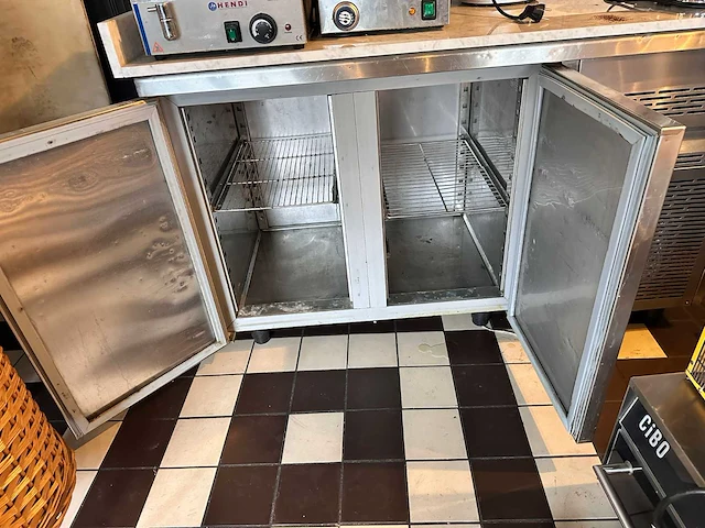 Pizza koelwerkbank 145cm - afbeelding 2 van  2