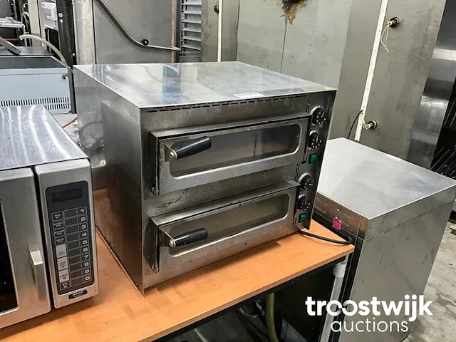 Pizza oven - afbeelding 1 van  4