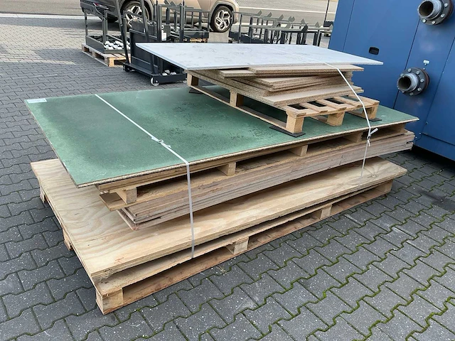 Plaathout - afbeelding 1 van  5