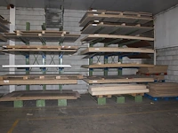 Plaatmateriaal in draagarmstelling 784 waaronder multiplex, spaanplaat en mdf. afmeting o.a. 280 cm x 210 ... - afbeelding 1 van  2