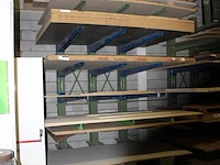 Plaatmateriaal in draagarmstelling 784 waaronder multiplex, spaanplaat en mdf. afmeting o.a. 280 cm x 210 ... - afbeelding 2 van  2