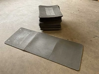 Planet fitness fitness mat (18x) - afbeelding 1 van  3