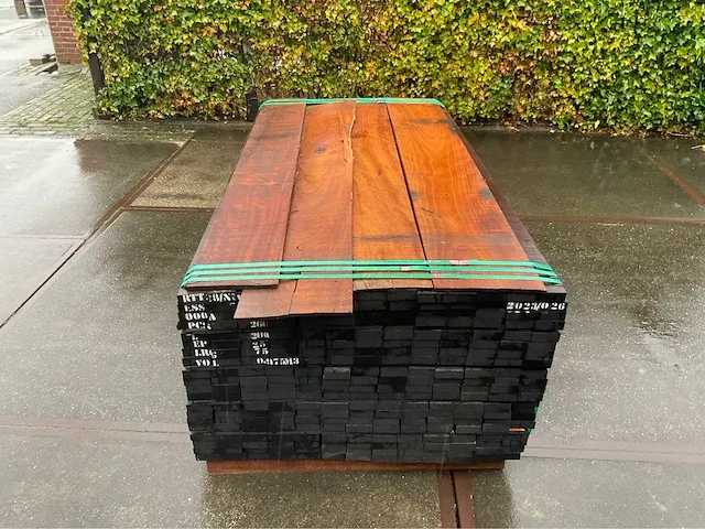 Plank fijn bezaagd niove (271x) - afbeelding 5 van  6