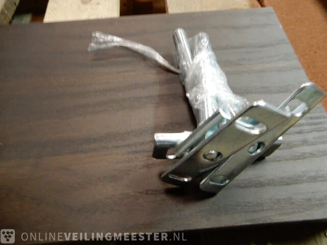 Plank met waskom en kraan grijs/ bruin - afbeelding 3 van  3