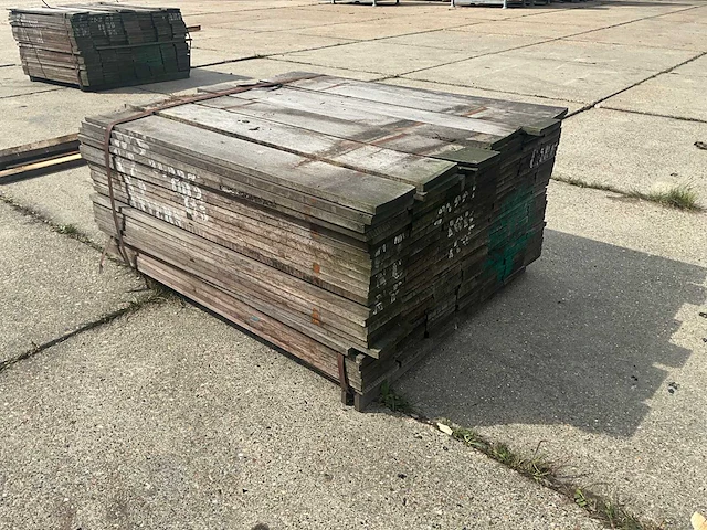 Plank ruw bezaagd azobe (175x) - afbeelding 4 van  6