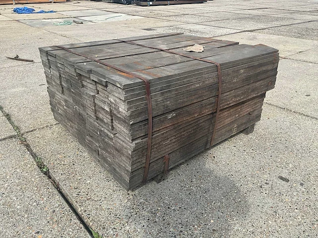 Plank ruw bezaagd azobe (175x) - afbeelding 3 van  6