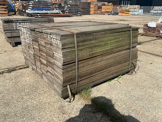 Plank ruw bezaagd azobe (175x) - afbeelding 3 van  6