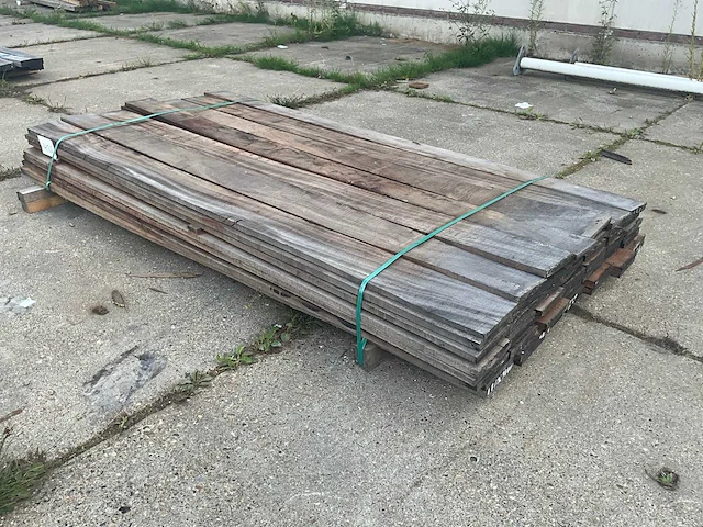 Plank ruw bezaagd azobe (56x) - afbeelding 2 van  6