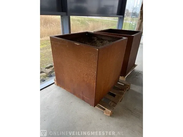 Plantenbak cortenstaal - afbeelding 1 van  4