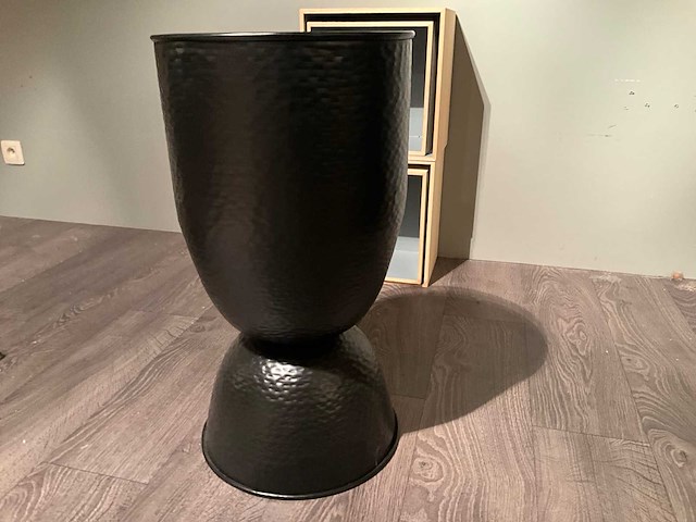 Plantenbak staal - afbeelding 2 van  5