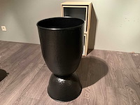 Plantenbak staal - afbeelding 3 van  5