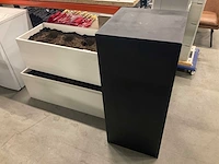 Plantenbakken en sokkel (3x) - afbeelding 1 van  3