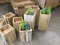 Plantenbakken gemaakt van gebruikt hout, 2 soorten. (10x) - afbeelding 2 van  3