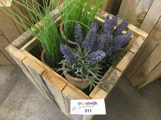 Plantenbakken gemaakt van gebruikt hout, 2 soorten. (10x) - afbeelding 3 van  3