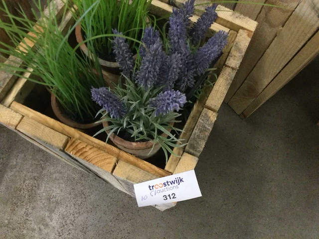 Plantenbakken gemaakt van gebruikt hout, 2 soorten. (10x) - afbeelding 3 van  3