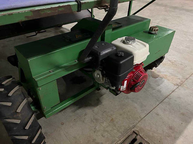 Plantmachine zelfrijdend - afbeelding 3 van  15
