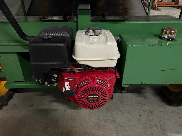 Plantmachine zelfrijdend - afbeelding 4 van  15
