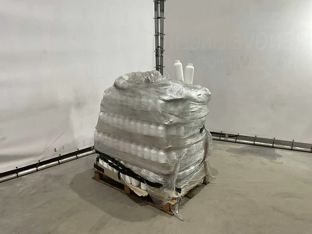 Plastic fles 1 liter (370x) - afbeelding 2 van  6