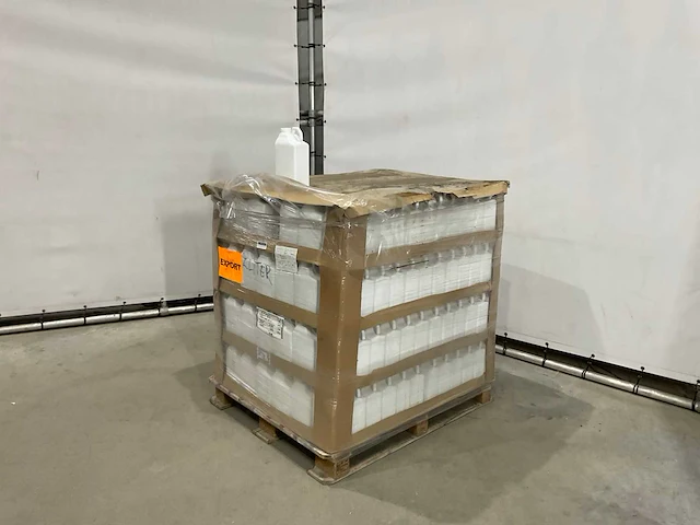 Plastic fles 2 liter (336x) - afbeelding 1 van  6