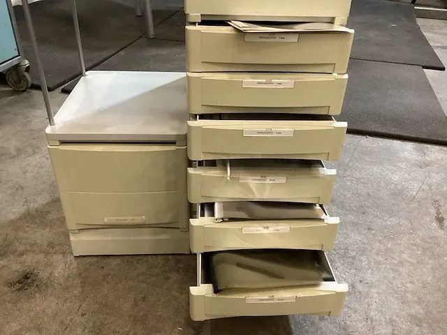 Plastic inbinders - afbeelding 1 van  9