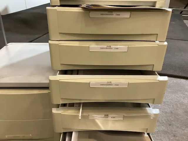 Plastic inbinders - afbeelding 3 van  9