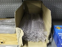 Plastic schappenscheiders in houten en kartonnen doos - afbeelding 3 van  3