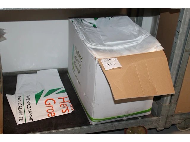 Plastic zakken in 2 dozen. - afbeelding 2 van  2
