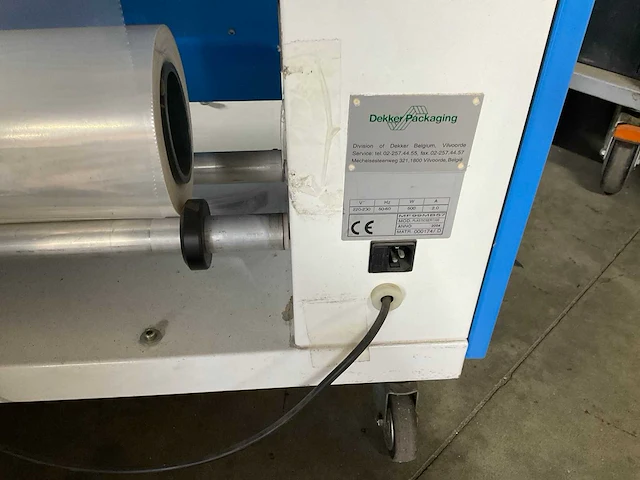Plasticsert 100 verpakkingsmachine - afbeelding 5 van  5
