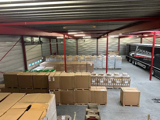 Plat dak staalconstructie 30x67 mtr (2010m2) - afbeelding 19 van  84