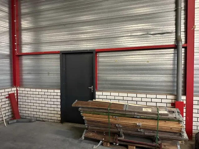 Plat dak staalconstructie 30x67 mtr (2010m2) - afbeelding 24 van  84
