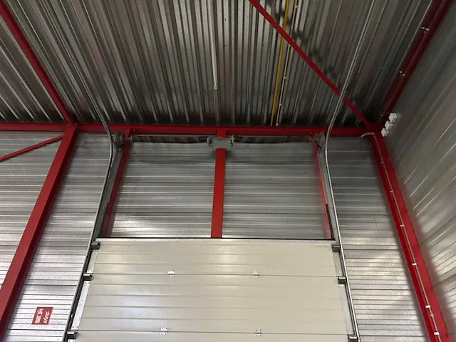Plat dak staalconstructie 30x67 mtr (2010m2) - afbeelding 26 van  84
