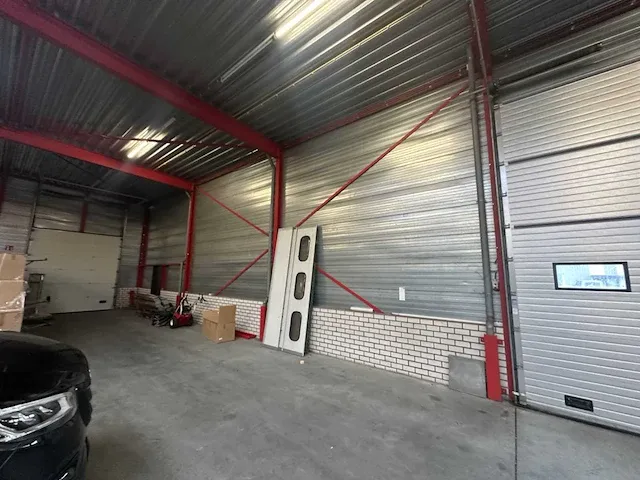 Plat dak staalconstructie 30x67 mtr (2010m2) - afbeelding 29 van  84