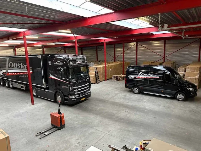 Plat dak staalconstructie 30x67 mtr (2010m2) - afbeelding 40 van  84