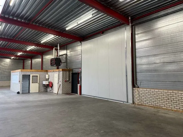 Plat dak staalconstructie 30x67 mtr (2010m2) - afbeelding 61 van  84