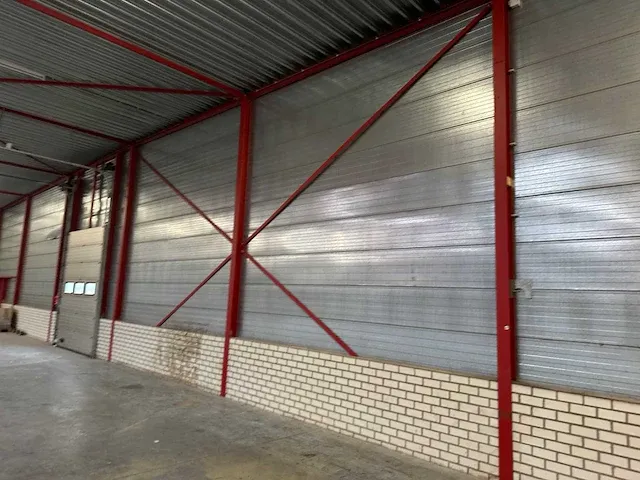 Plat dak staalconstructie 30x67 mtr (2010m2) - afbeelding 26 van  94