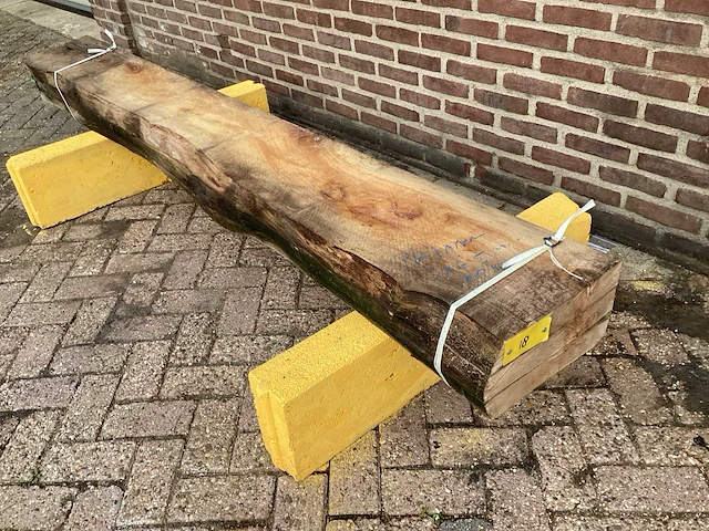 Plataan - 2019 gezaagd 190 x 330 x 2380 mm - schaaldeel (3x) - afbeelding 1 van  6
