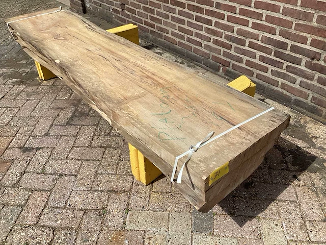Plataan - 2019 gezaagd 200 x 580 x 2360 mm - schaaldeel (3x) - afbeelding 1 van  6