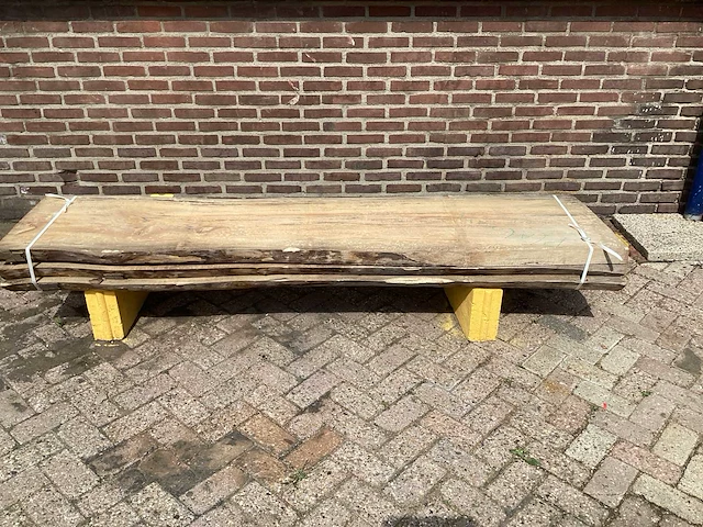 Plataan - 2019 gezaagd 200 x 580 x 2360 mm - schaaldeel (3x) - afbeelding 2 van  6