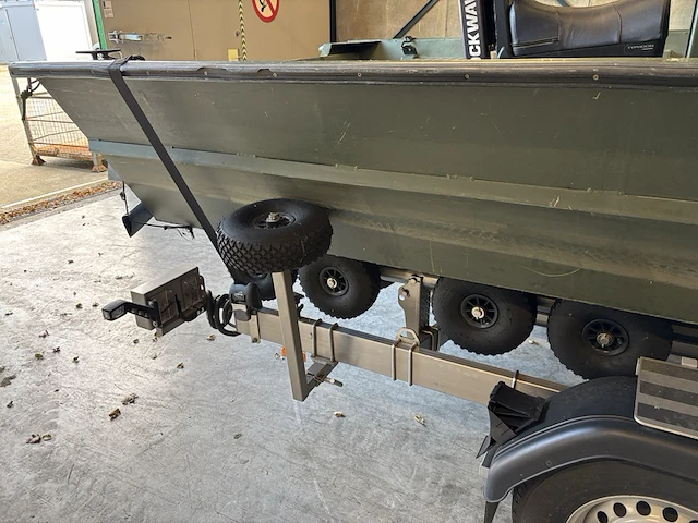 Platbodem op trailer, aluminiumjon, jon 520, groen - afbeelding 11 van  21