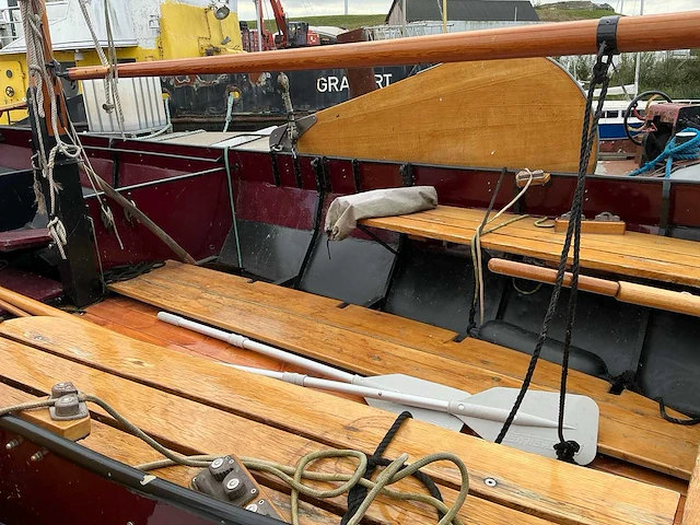 Platbodem zeilboot - afbeelding 48 van  51