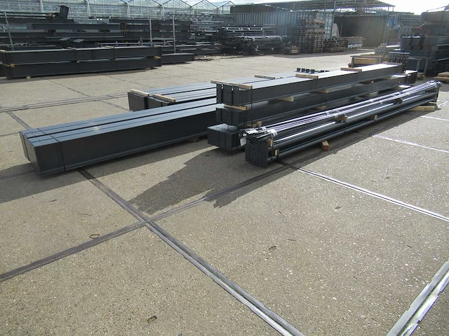 Platdak - staalconstructie 11.44 x 30.00 meter (343m2) - afbeelding 1 van  20